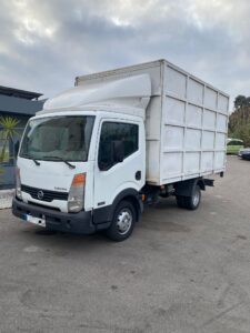 Nissan Cabstar Camion Volquete Basculante + Caja Cerrada